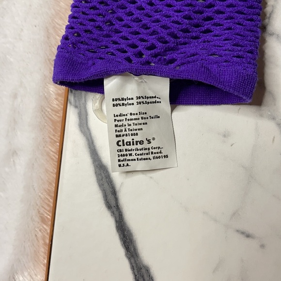 80’s Inspired Fishnet Gloves - Picture 8 of 9